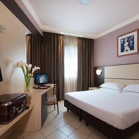 Cdh Hotel لا سبيتسْيا المظهر الخارجي الصورة