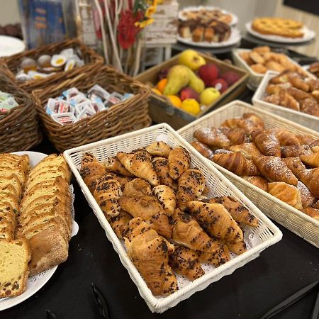 Cdh Hotel لا سبيتسْيا المظهر الخارجي الصورة