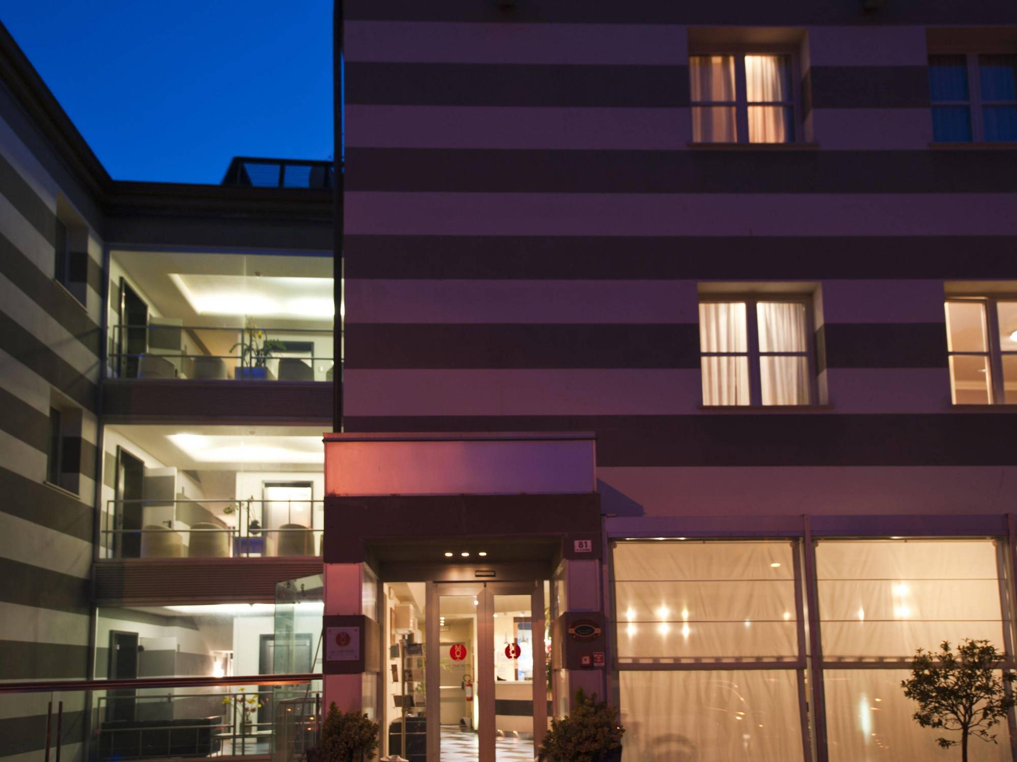 Cdh Hotel لا سبيتسْيا المظهر الخارجي الصورة